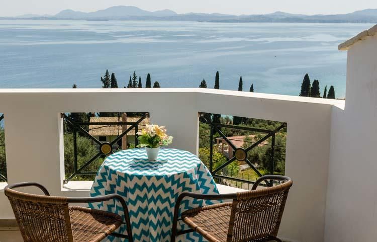 Sarakinos Apartments 3*