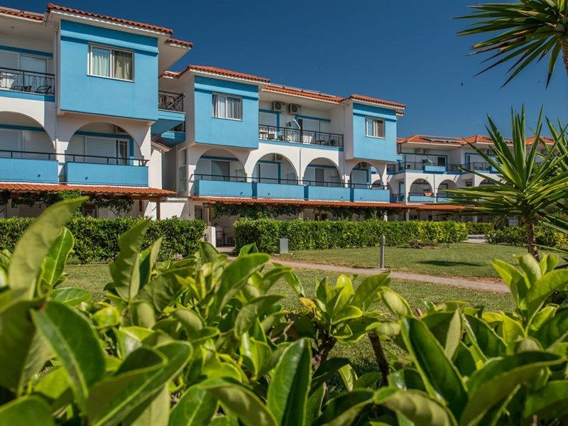 Sonia Village 3*