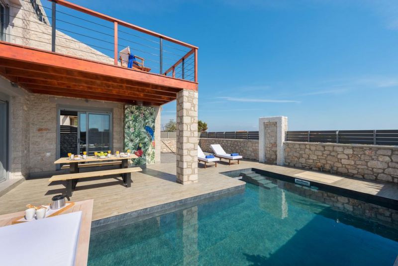 Southrock Villas 4*