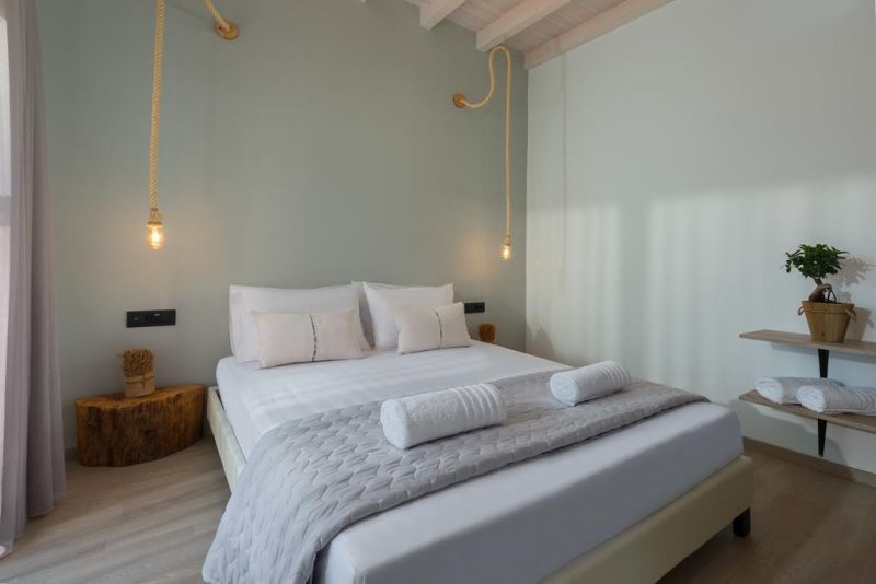 Southrock Villas 4*