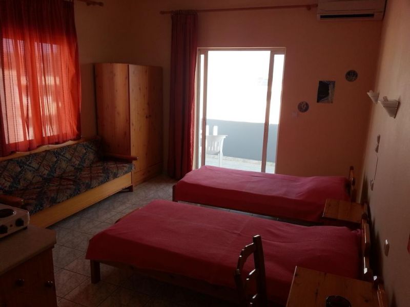 Studio Thodorou 2*