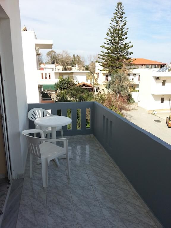 Studio Thodorou 2*
