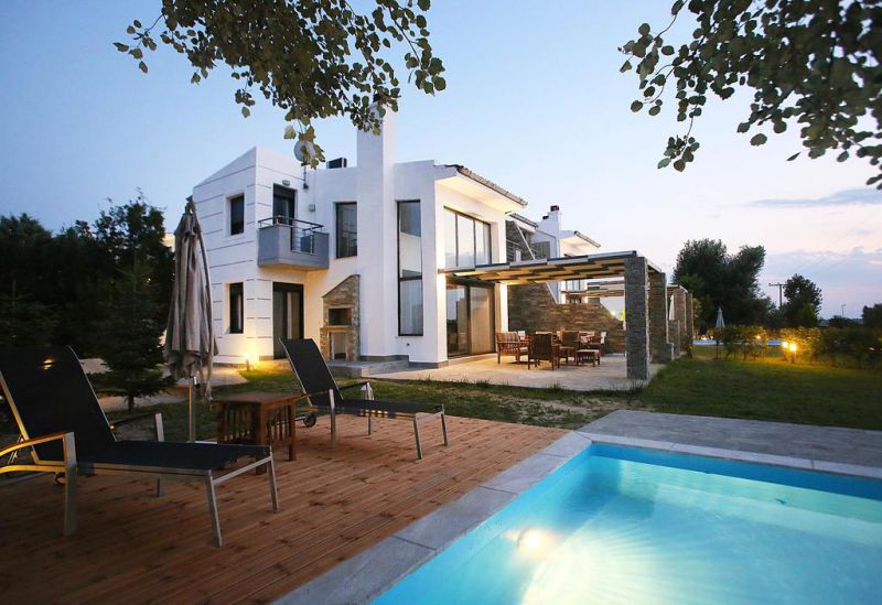 Sunny Sani Luxury Villas 5*
