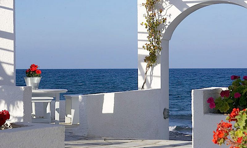 Thalassa Sea Side Resort & Suites 4*