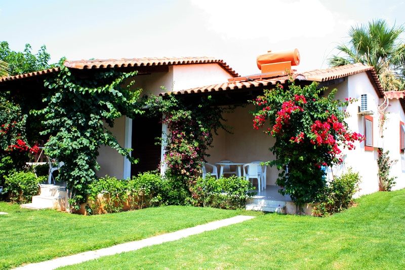 The Maronic Villas 3*