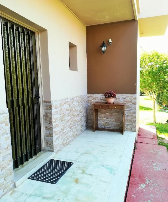 Toulas Apartments 3*
