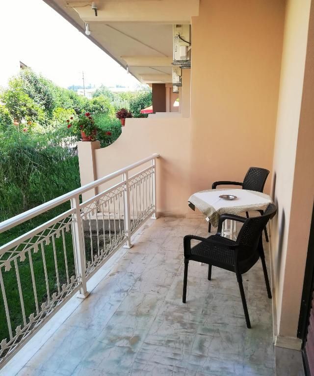 Toulas Apartments 3*