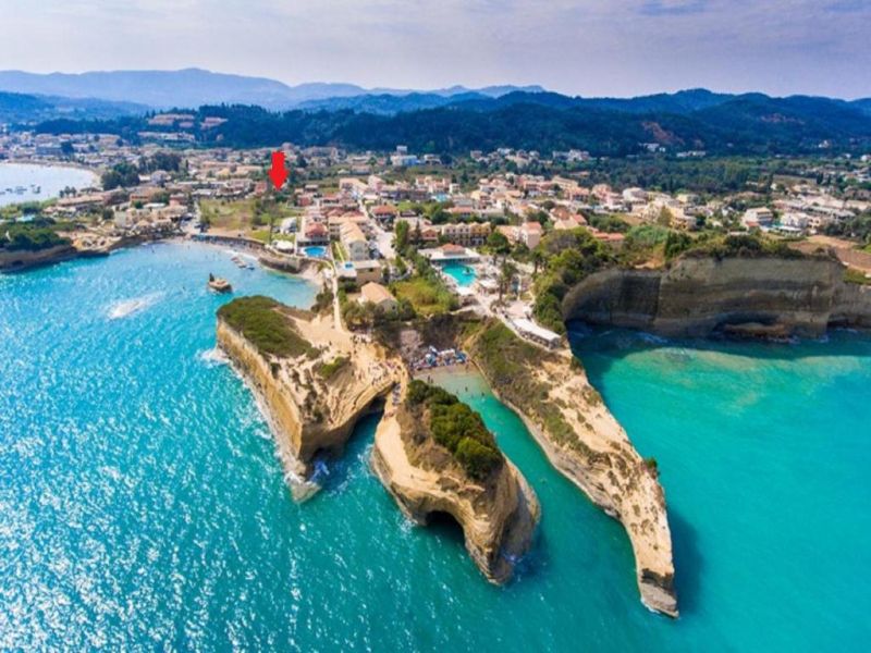 Toulas Apartments 3*