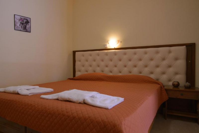 Toulas Apartments 3*