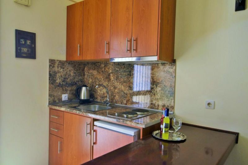 Toulas Apartments 3*
