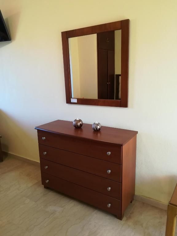 Toulas Apartments 3*