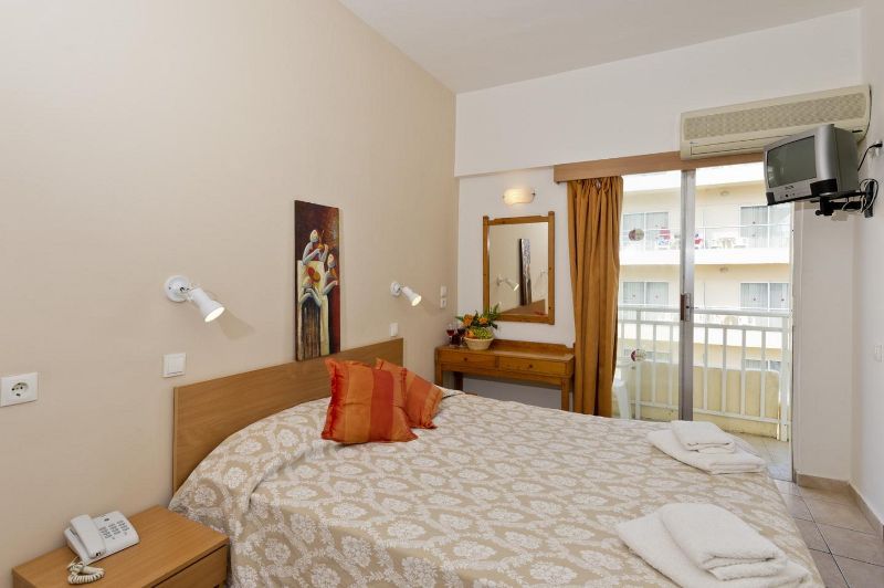Vassilia Hotel 2*