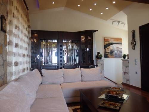 Villa George 4*