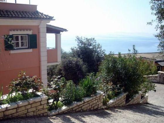 Villa Nestoras 3*