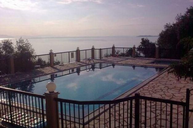 Villa Nestoras 3*
