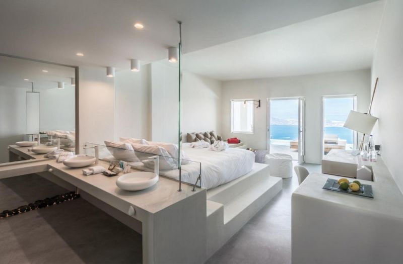 West East Suites 5*