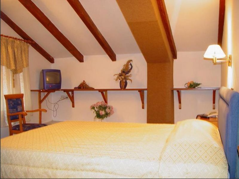 Xastero Hotel 2*