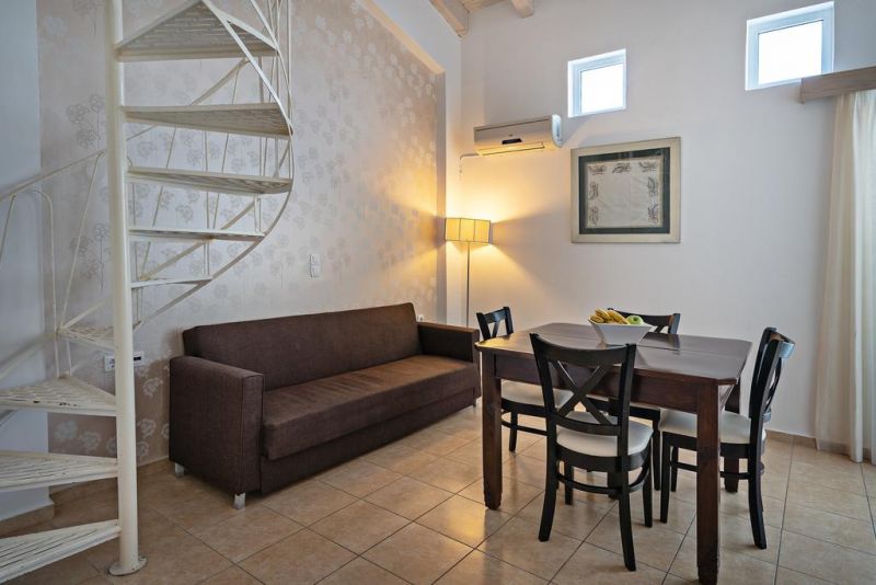 Yacinthos Hotel Apartments 2*