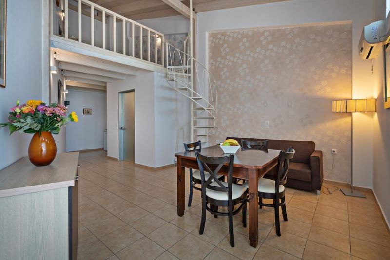 Yacinthos Hotel Apartments 2*