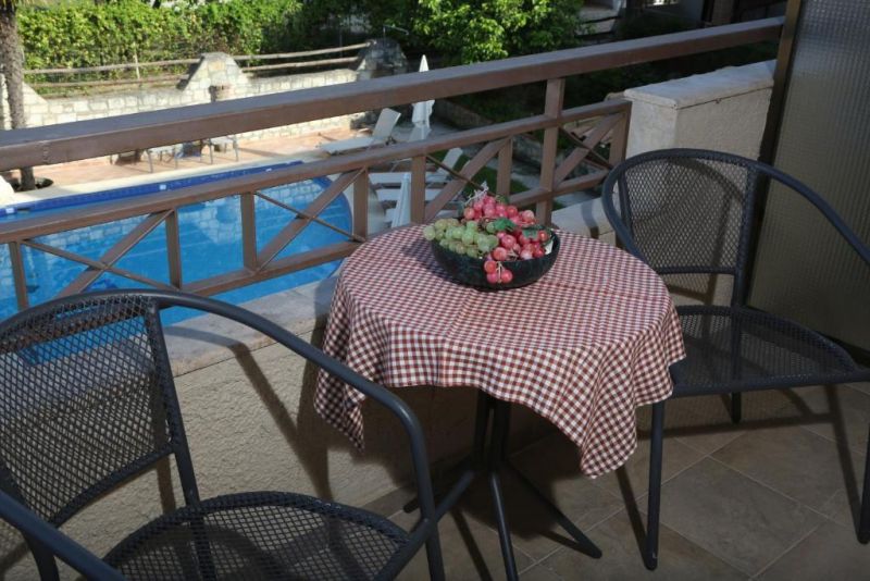 Zeus Hotel Afitos 3*