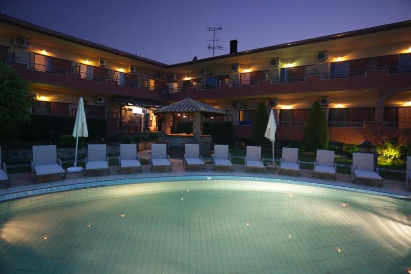 Zeus Hotel Afitos 3*