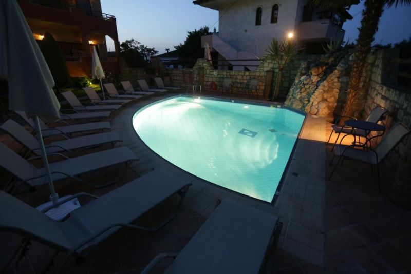 Zeus Hotel Afitos 3*