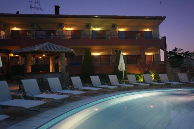 Zeus Hotel Afitos 3*