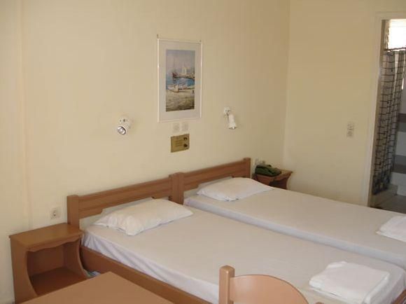 Zotis Aparthotel 2*