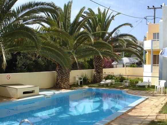 Zotis Aparthotel 2*