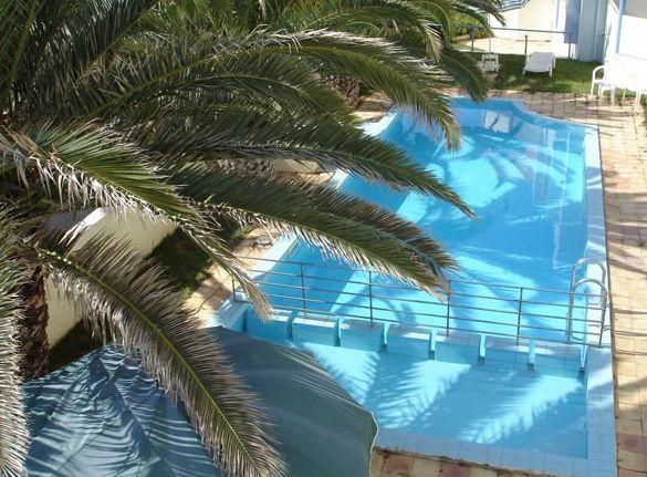 Zotis Aparthotel 2*