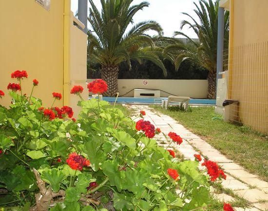 Zotis Aparthotel 2*
