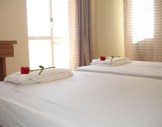 Zotis Aparthotel 2*