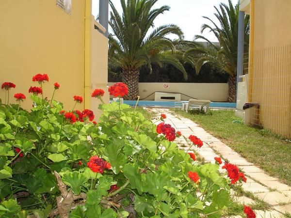 Zotis Aparthotel 2*