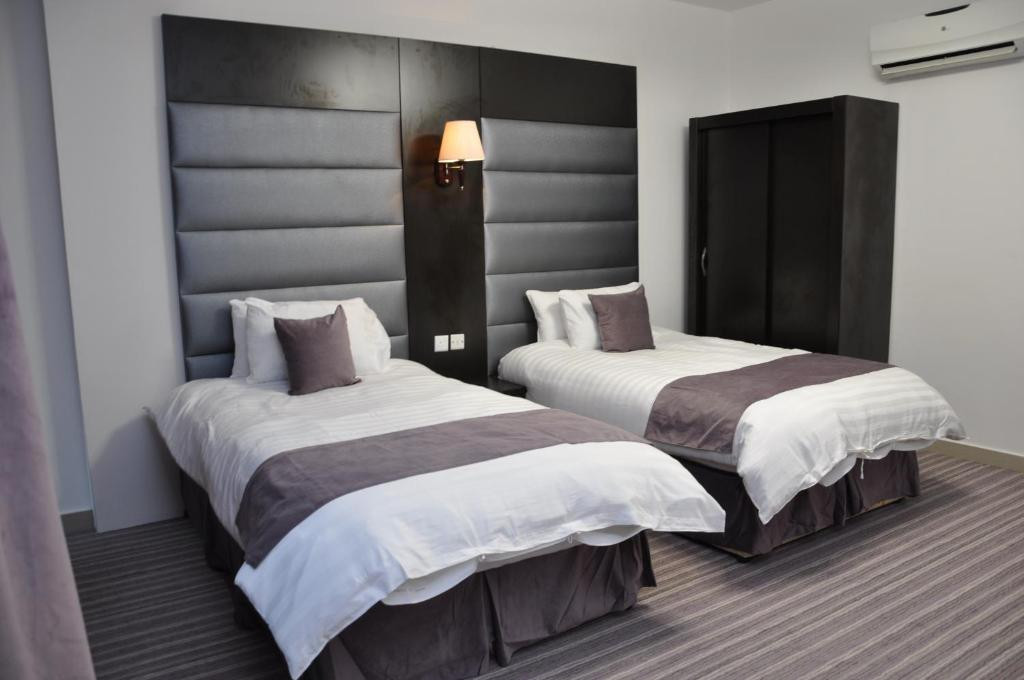 Al Dyafa Hotel Suites 3*
