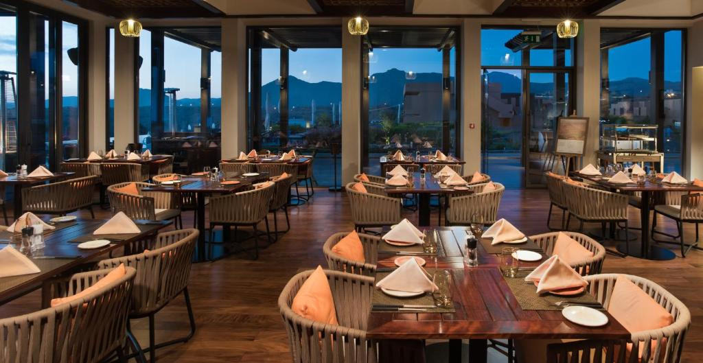 Anantara Al Jabal Al Akhdar Resort 5*