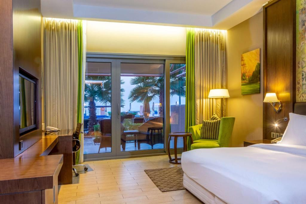 Radisson Blu Hotel Sohar 5*
