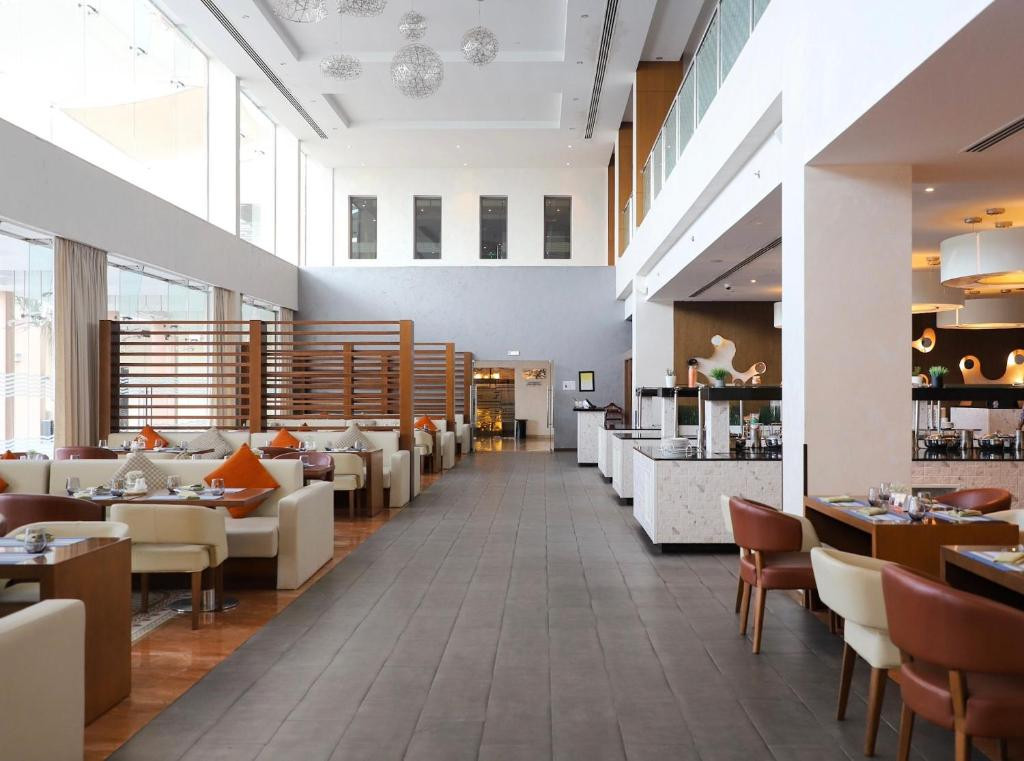 Radisson Blu Hotel Sohar 5*