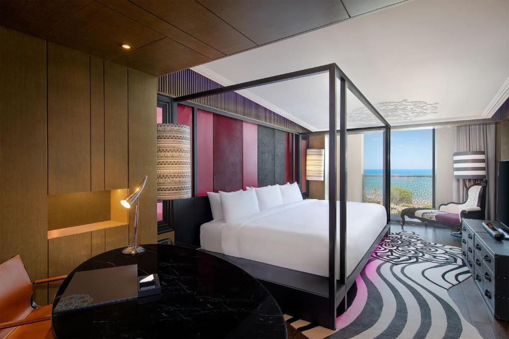 W Muscat 5*