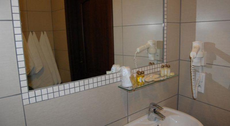 Aneks Kazimierz 3*