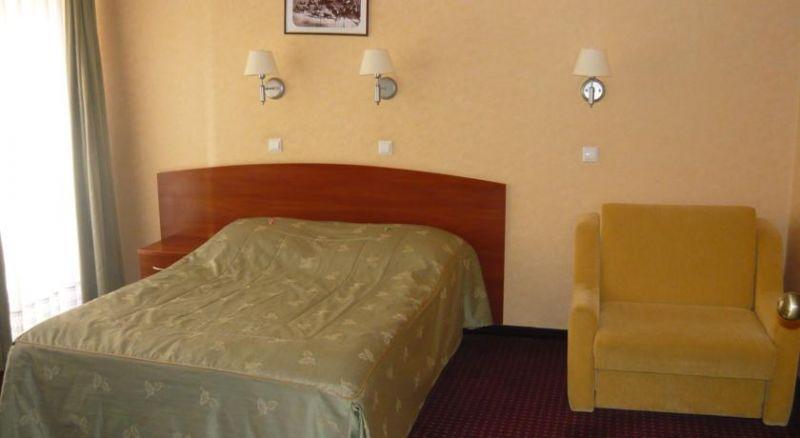 Aneks Kazimierz 3*
