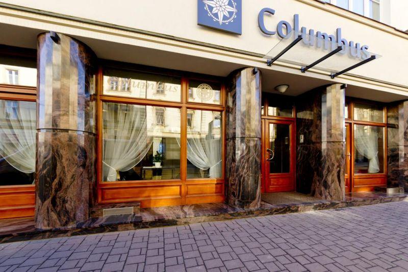 Columbus 3*