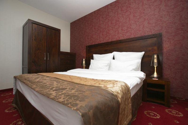 Columbus 3*