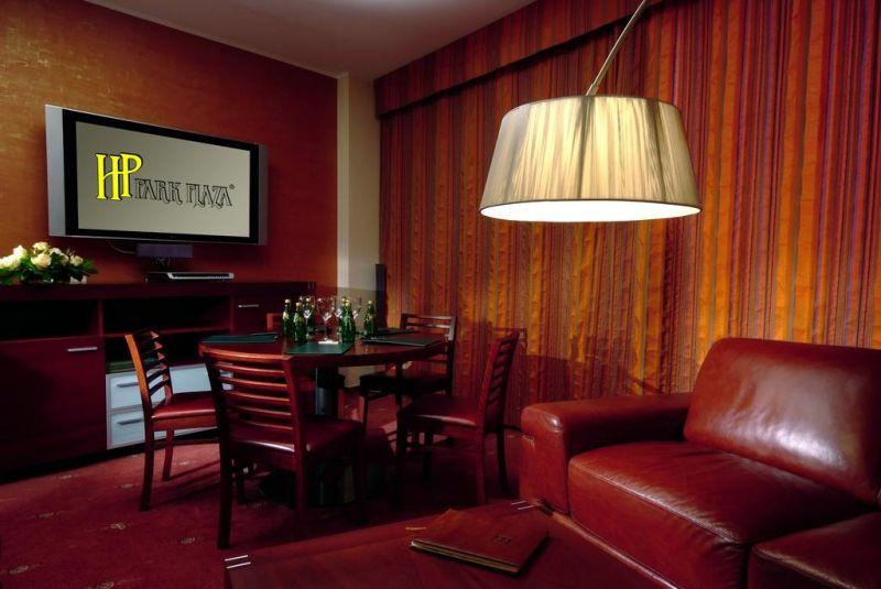 Hp Park Plaza 4*