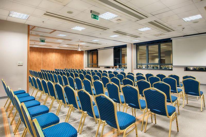 Leonardo Royal Hotel Warsaw 4*