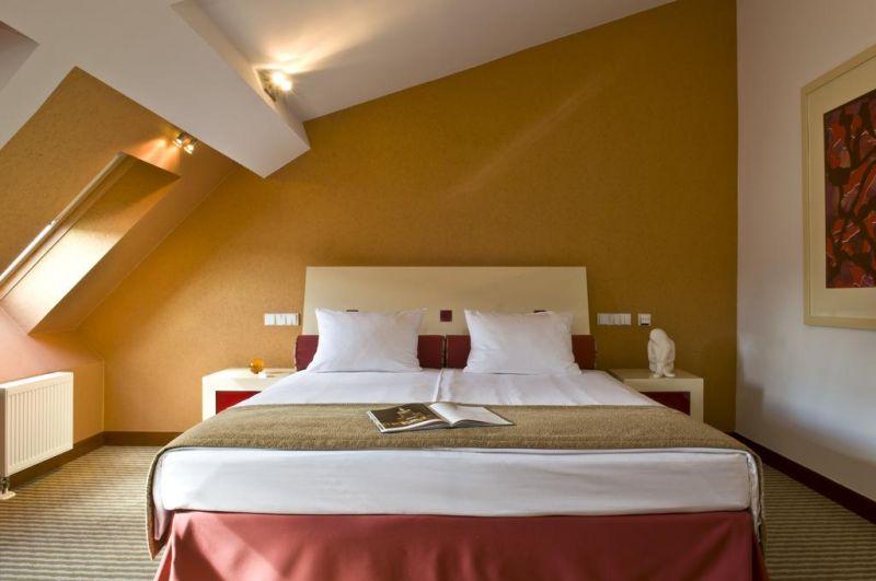 Mamaison Residence Diana 4*