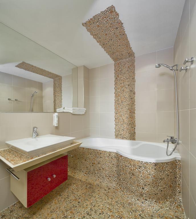 Mamaison Residence Diana 4*