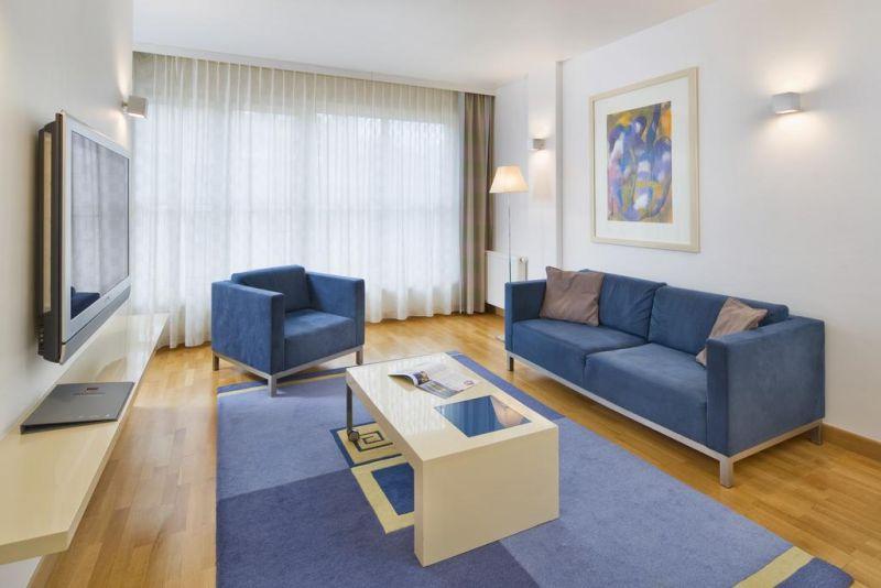 Mamaison Residence Diana 4*