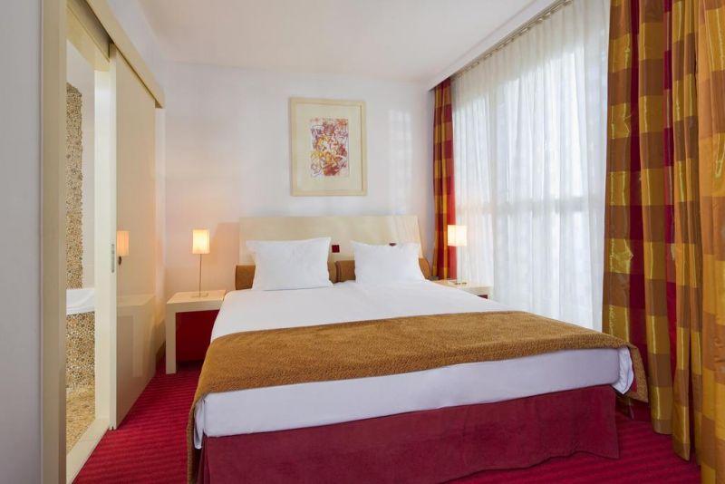 Mamaison Residence Diana 4*
