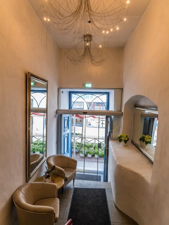 Cru Hotel 4*