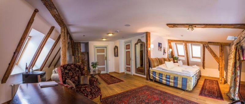 Cru Hotel 4*